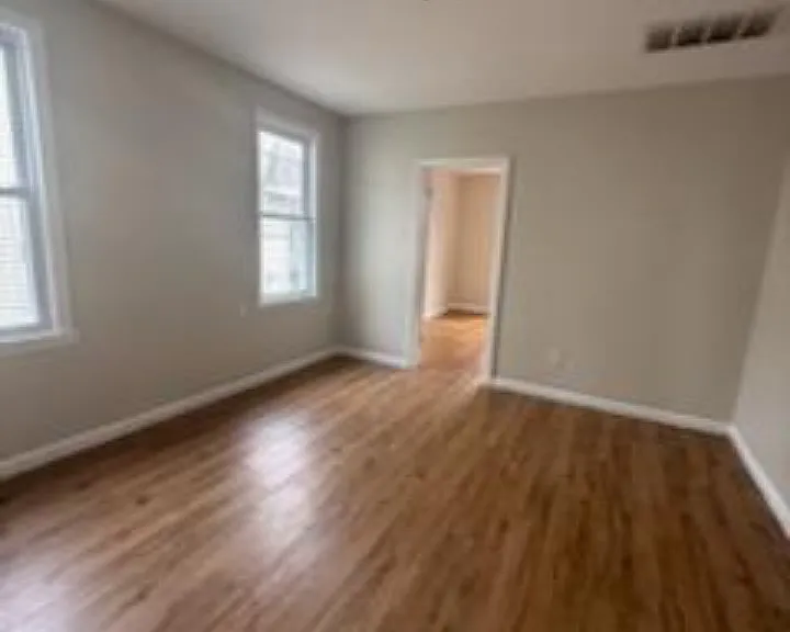 43 Underwood St #2RR — Photo 9
