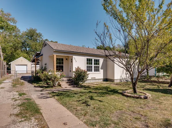 1213 Nash St, Garland, TX 75040