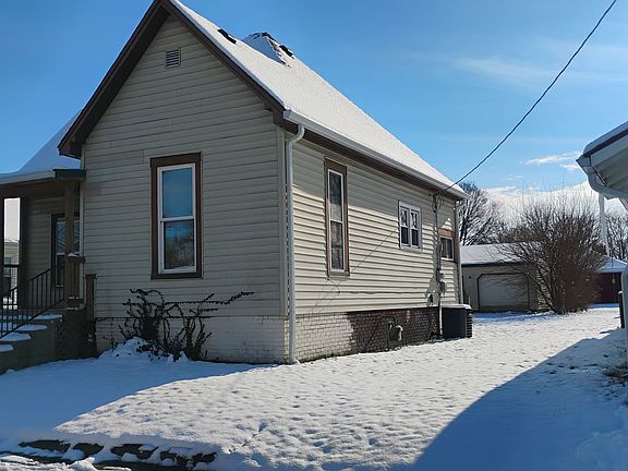 2nd image of 719 Teal St