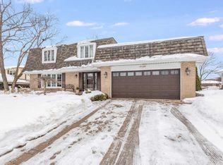 8S061 Adams St, Darien, IL 60561
