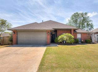 2812 Dalewood Ter, Norman, OK 73071