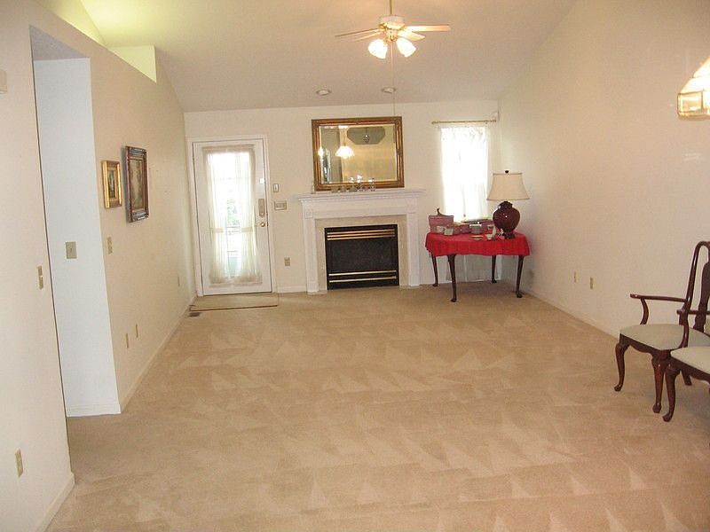 2nd image of 2247 Glenfield Dr