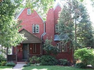 529 Overlook Dr, Pittsburgh, PA 15216