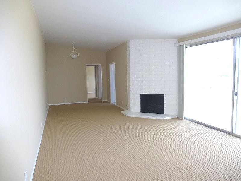 Main Living Room and vaulted ceiling