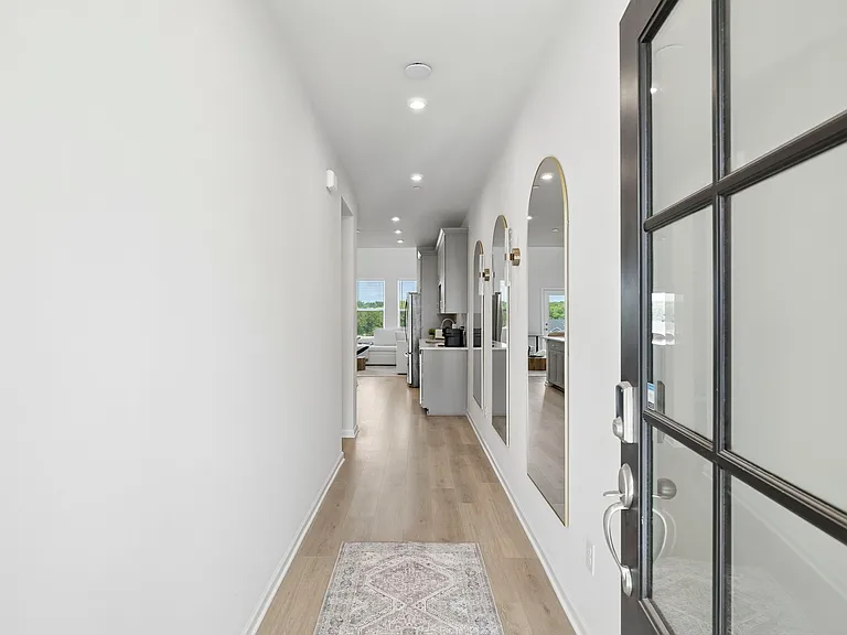 615 Club View Way — Photo 4