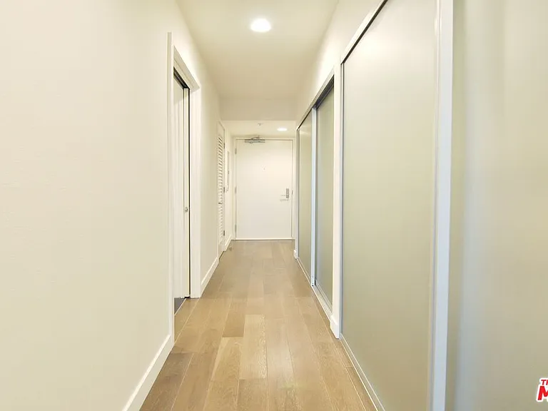 901 S Flower St #709 — Photo 26