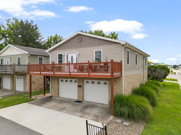 1108 Rivers Edge Dr, Milton, WV 25541