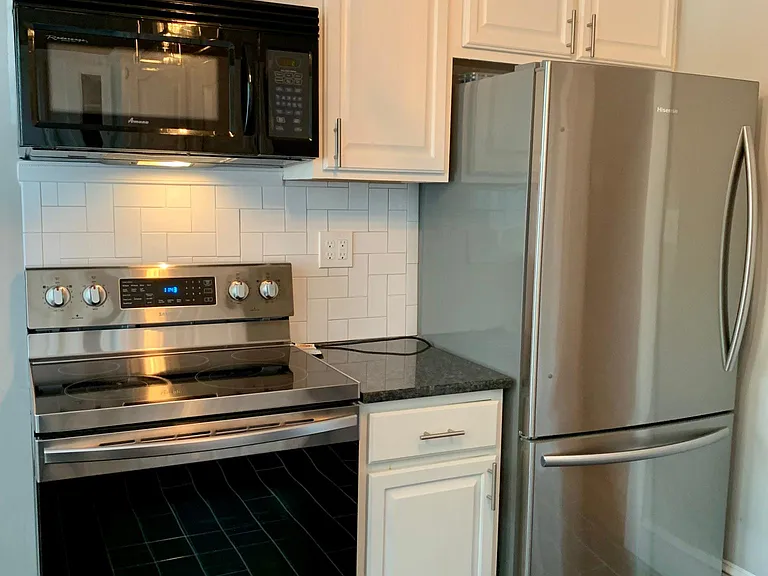 905 N Duke St — Photo 9