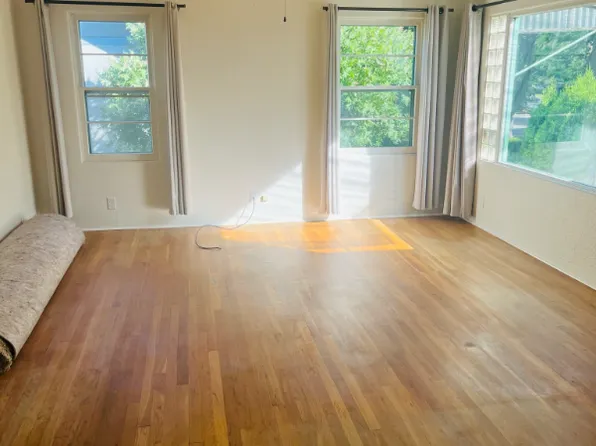 315 S 9th St, Livingston, MT 59047
