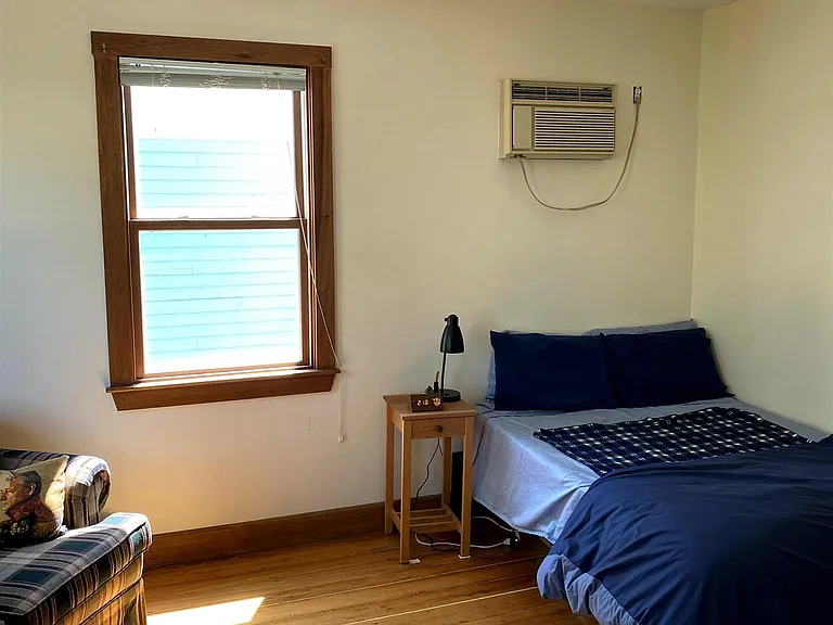 359 Columbia St — Photo 10