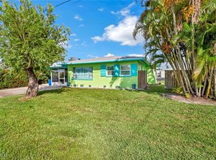 2567 Cay Cv, Matlacha, FL 33993