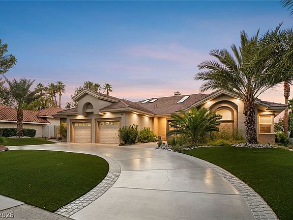 2nd image of 2227 Versailles Ct