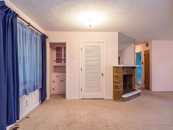 4th image of 607 Hollendale Dr