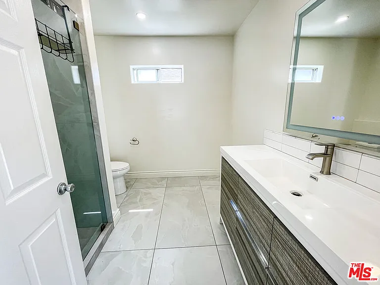 12612 Hatteras St — Photo 9