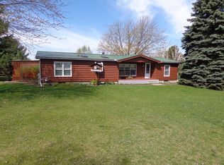 N633 Howard Rd, Whitewater, WI 53190