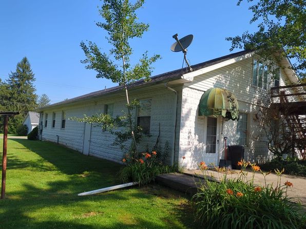 4 Daugherty Rd #E