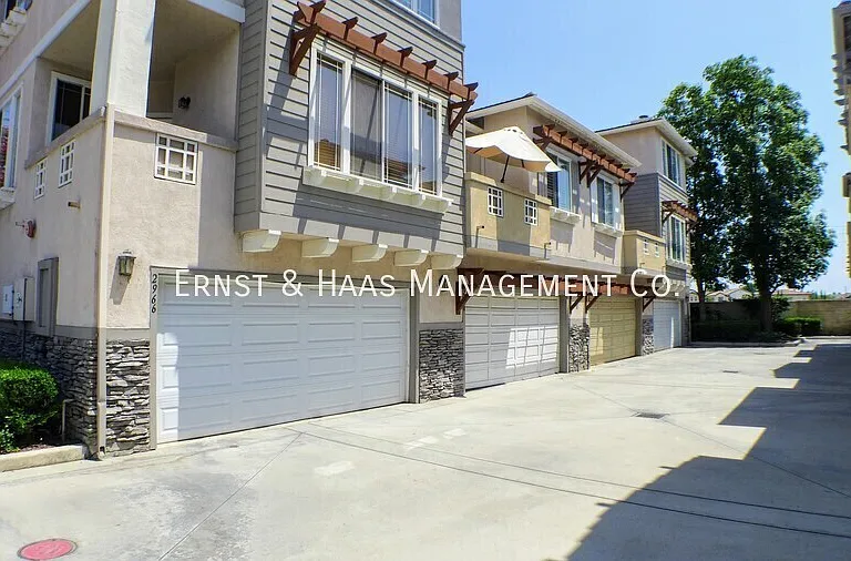 2968 Claremore Ln — Photo 10