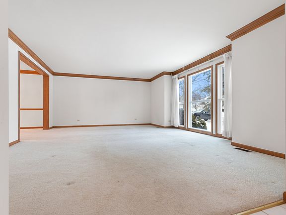 5th image of 1121 Redwood Dr