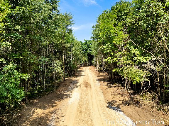 4th image of Johnson Rd