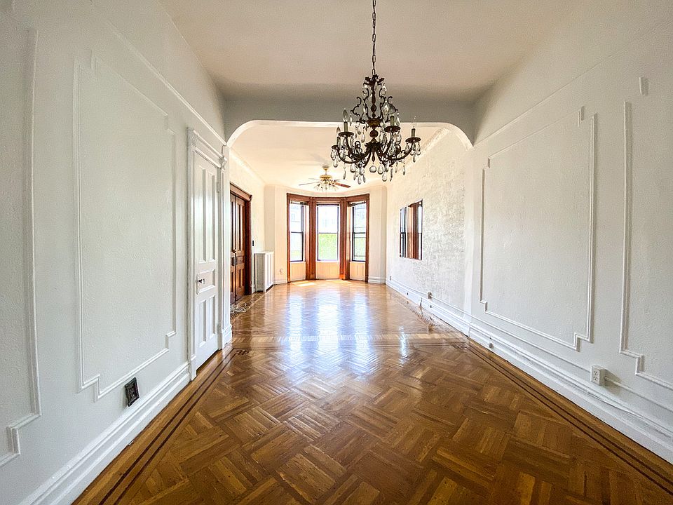 1st image of 403 Caton Ave #2