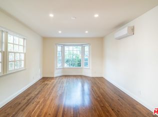 901 Parkman Ave, Los Angeles, CA 90026