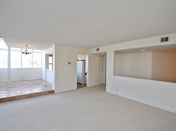 4th image of 875 La Playa St APT 379