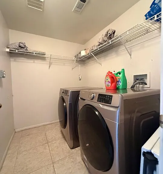 719 W Avenue Q10 — Photo 12