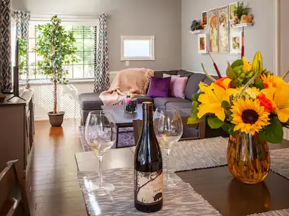 805 7th St, Santa Rosa, CA 95404