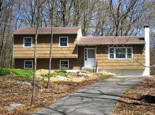 428 Nimham Rd, Carmel, NY 10512