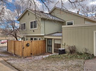 6923 S Knolls Way, Centennial, CO 80122