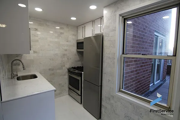 Rented by FirstService Realty (legacy) | media 30