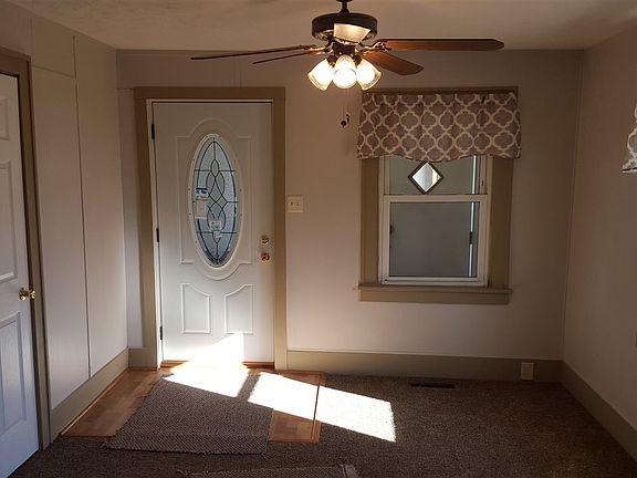 3rd image of 225 Melville St