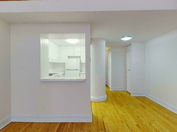 4th image of 1 Astor Pl APT 3E