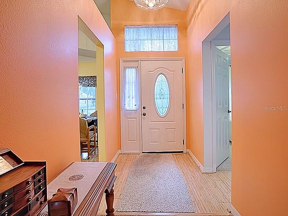 5th image of 4038 River Crest Cir