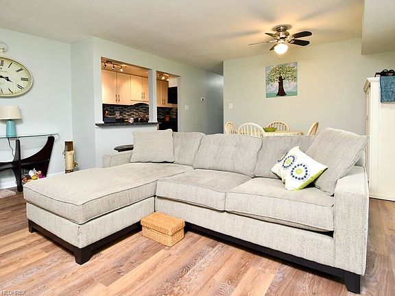3rd image of 9660 Cove Dr Unit 14F