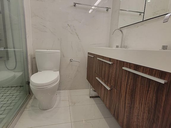 5th image of 2504 E 63rd St Floor 1