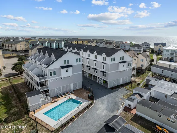 1101 Sapphire Avenue, Surf City, NC 28445