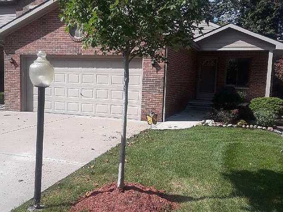 3rd image of 509 Willow Dr #1