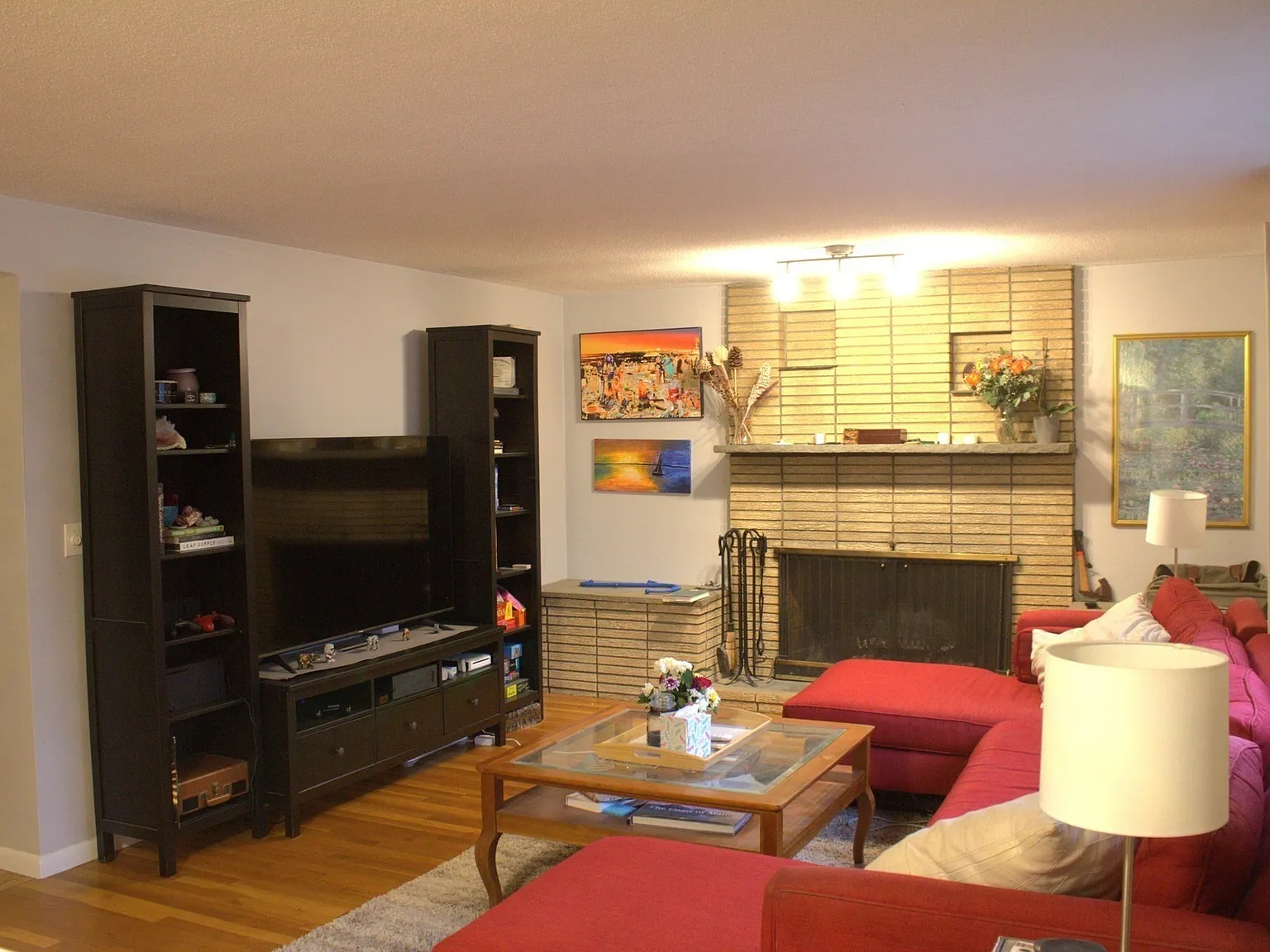 3 bed, 1.0 bath, 1200 sqft, $3,300 — Photo 3
