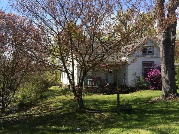 1917 14th St, Beaver Falls, PA 15010