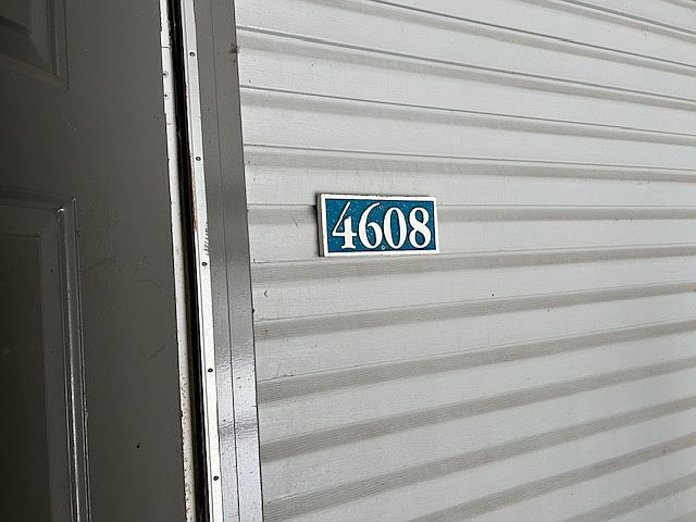 1st image of 4608 N Park Ln #4608