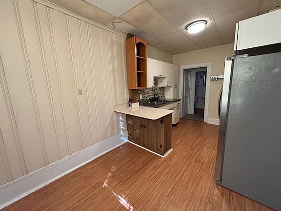 5th image of 1070 Luzerne St Floor 1