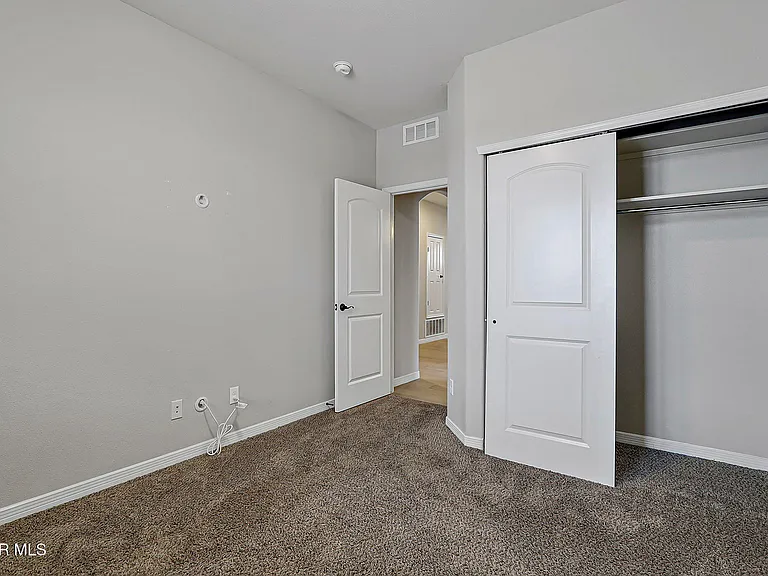 13752 Newton Ct — Photo 7