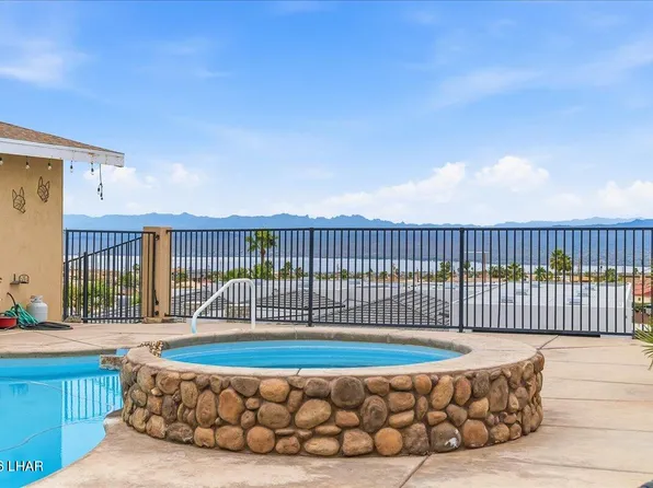 3680 Kicking Horse Dr, Lake Havasu City, AZ 86404