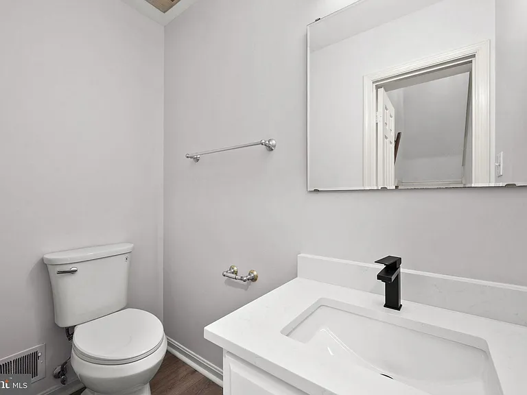 6056 Morgan Ct — Photo 27