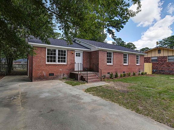 2nd image of 1025 Haverford Cir
