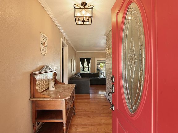 3rd image of 900 White Ln