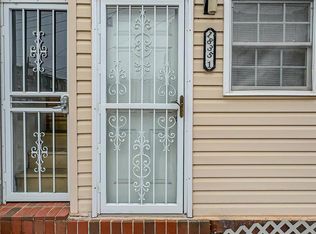 1835 D St NE, Washington, DC 20002