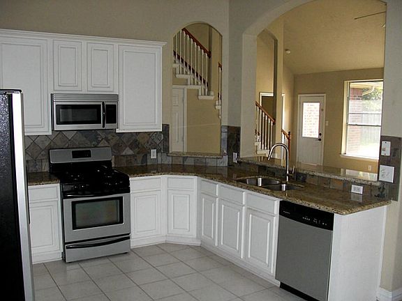 3rd image of 4405 Blooming Garden Ct