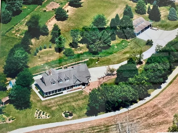 505 Oak Hill Rd, Plattsmouth, NE 68048